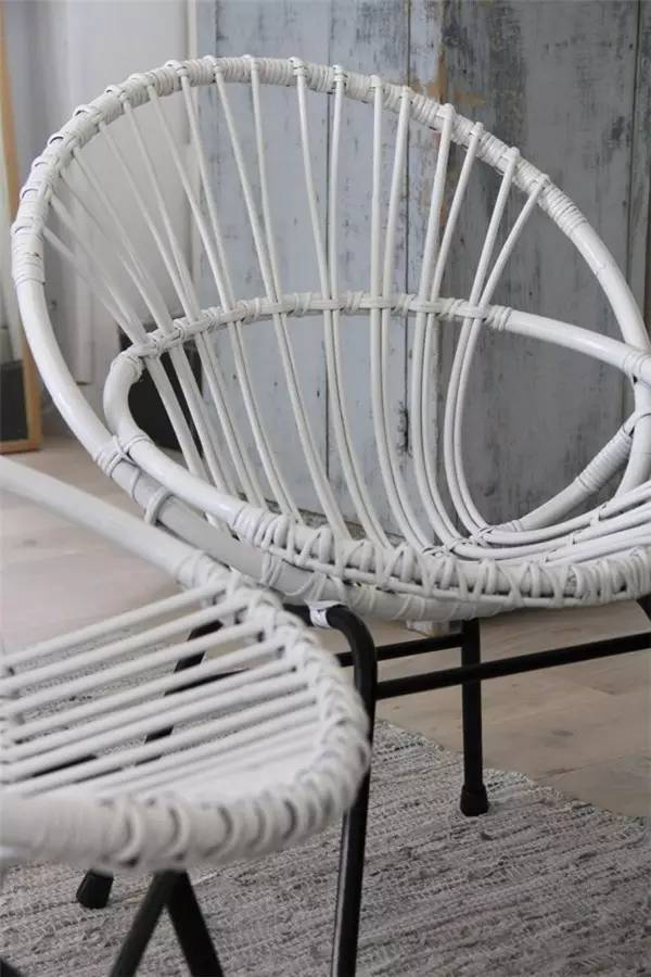 愿有一把藤椅,享一段田園時(shí)光